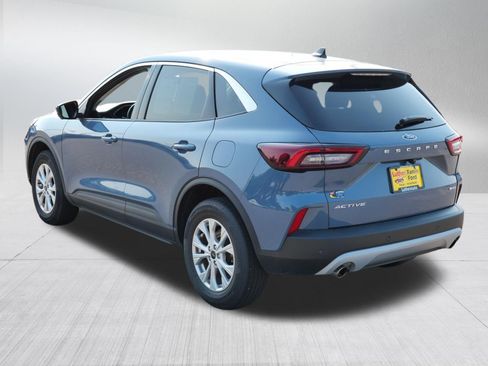 Used 2024 Ford Escape Active w/ Tech Pack #2 AWD/4WD image 5