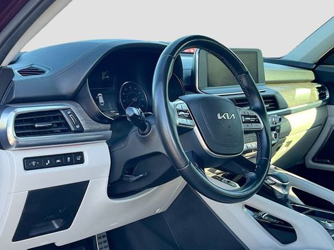 Used 2022 Kia Telluride SX w/ Nightfall Edition Package AWD/4WD image 9