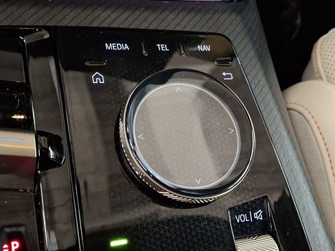 Used 2025 BMW X3 xDrive30i w/ Convenience Package image 21