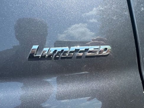 Used 2015 Toyota Tundra Limited AWD/4WD image 11