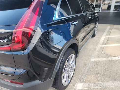 Used 2019 Cadillac XT4 Premium Luxury image 8