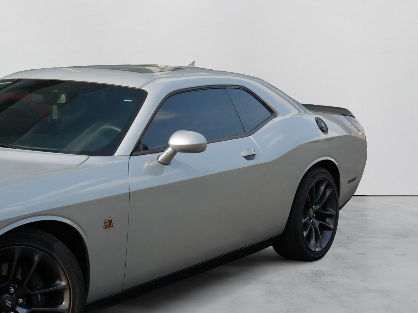 Used 2023 Dodge Challenger R/T Scat Pack RWD image 3