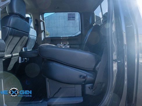 Used 2019 Ford F350 Lariat w/ Lariat Ultimate Package AWD/4WD image 28