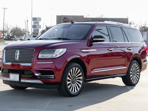 Used 2018 Lincoln Navigator Reserve w/ Technology Package image 9