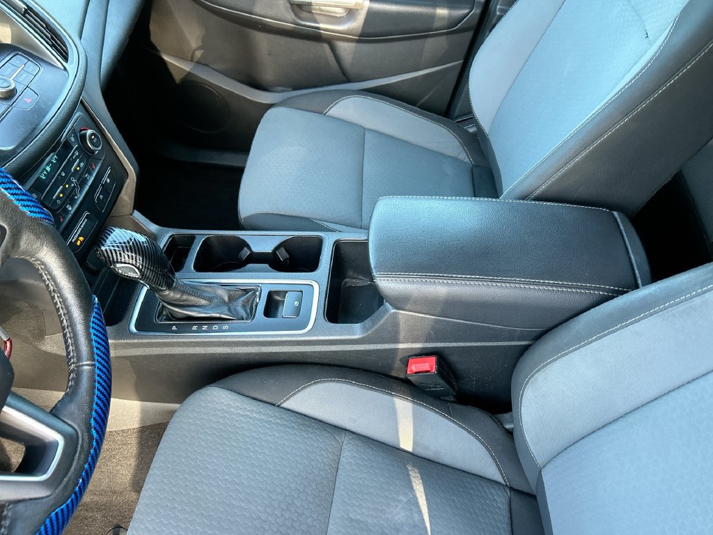 Used 2018 Ford Escape SE w/ Ford Safe & Smart Package FWD image 27