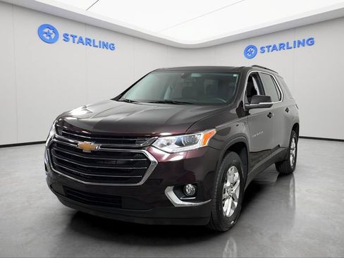 Certified 2021 Chevrolet Traverse LT FWD image 1