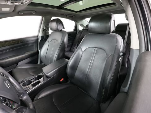Used 2016 Hyundai Sonata Limited w/ Option Group 04 FWD image 11