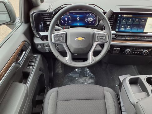 New 2026 Chevrolet Silverado 1500 LT AWD/4WD image 11