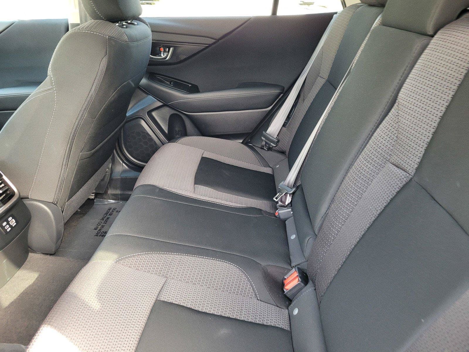 Used 2024 Subaru Outback Premium AWD/4WD image 16