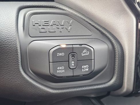 New 2026 RAM 2500 Laramie AWD/4WD image 22