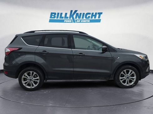 Used 2018 Ford Escape SEL FWD image 6
