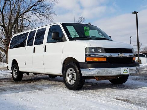 Used 2017 Chevrolet Express 3500 LT w/ LT Preferred Equipment Group image 8