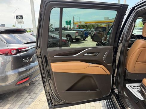Used 2022 Cadillac Escalade ESV Sport w/ Touring Package AWD/4WD image 36