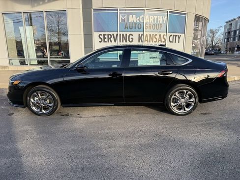 New 2025 Honda Accord EX-L image 9