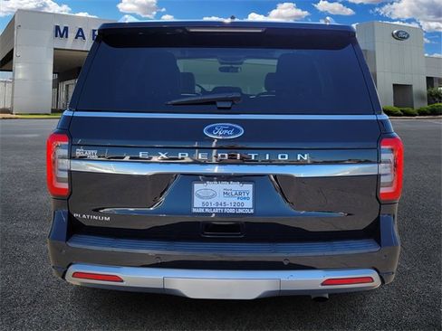 Used 2022 Ford Expedition Platinum image 4