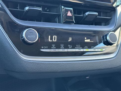 Used 2024 Toyota Corolla LE image 19