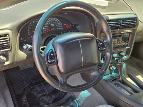 Used 2002 Chevrolet Camaro Z28 RWD image 15