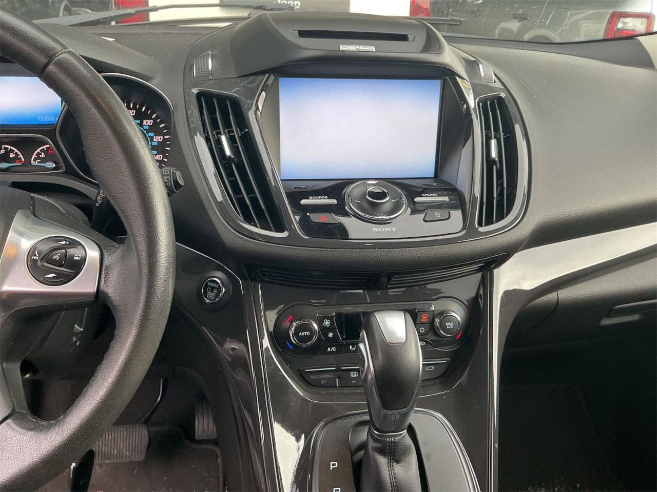 Used 2015 Ford Escape Titanium FWD image 16