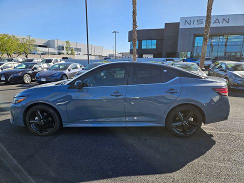 Used 2025 Nissan Sentra SR w/ SR Premium Package FWD image 7