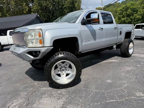 Used 2015 Chevrolet Silverado 2500 LTZ w/ Duramax Plus Package AWD/4WD image 68