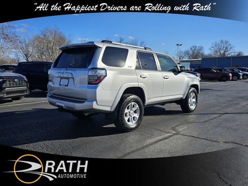 Used 2024 Toyota 4Runner SR5 image 6