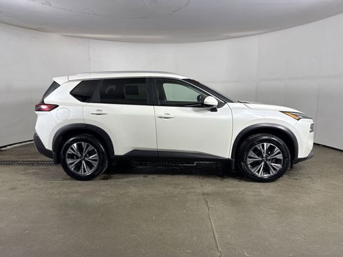 Certified 2023 Nissan Rogue SV w/ SV Premium B Package image 39