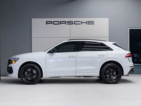 Used 2025 Audi RS Q8 performance w/ Matte Carbon Package AWD/4WD image 2