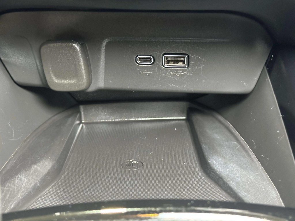 Used 2025 Chevrolet Trax ACTIV w/ Sunroof Package FWD image 13