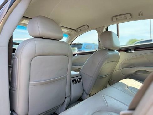 Used 2011 Buick Lucerne CXL FWD image 14