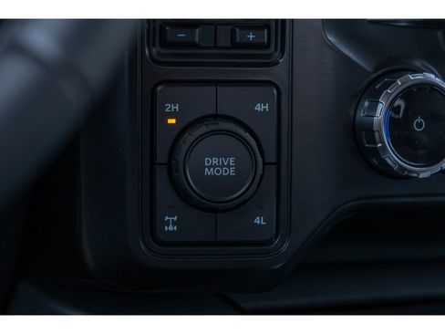 New 2025 Ford F350 Lariat image 29