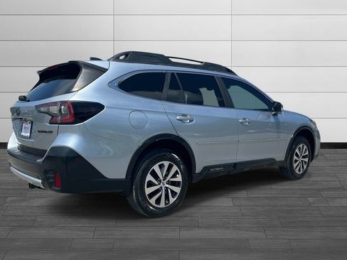 Used 2021 Subaru Outback Premium AWD/4WD image 3