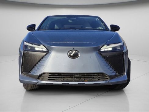 Used 2023 Lexus RZ 450e Premium image 3