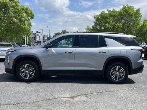 Used 2024 Chevrolet Traverse LT AWD/4WD image 21