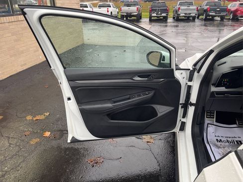 Used 2022 Volkswagen GTI SE image 20