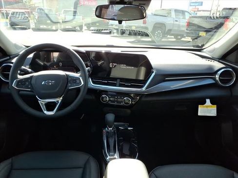 New 2026 Chevrolet Trax ACTIV w/ Driver Confidence Package image 9