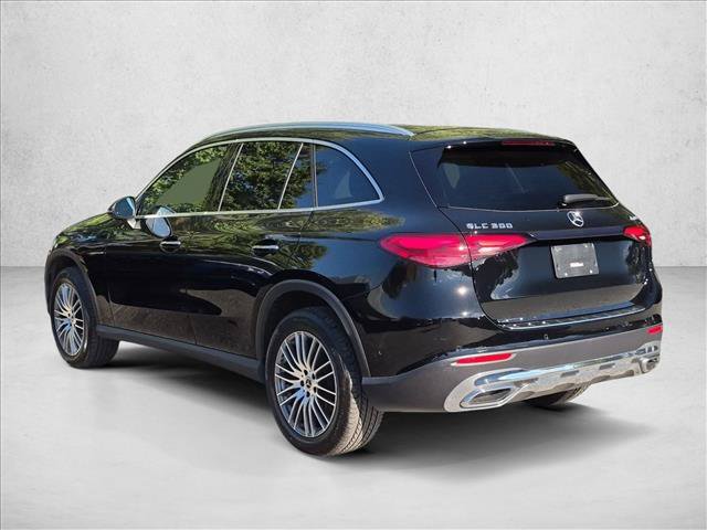 Used 2025 Mercedes-Benz GLC 300 4MATIC image 8