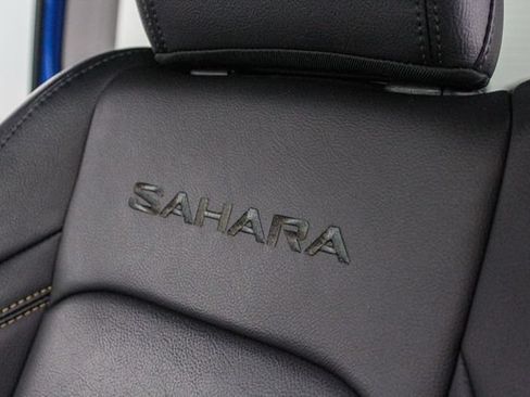 Used 2024 Jeep Wrangler Unlimited Sahara w/ Safety Group AWD/4WD image 19
