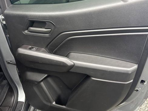 Used 2023 Chevrolet Colorado Trail Boss w/ Technology Package image 9