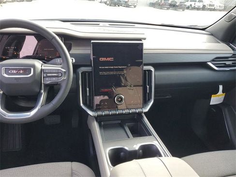 New 2026 GMC Acadia Elevation image 14