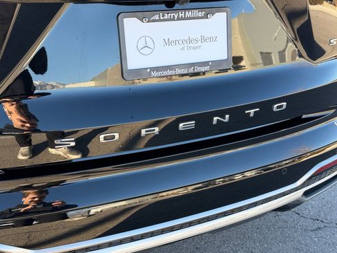 Used 2021 Kia Sorento S w/ Panoramic Sunroof Package image 24