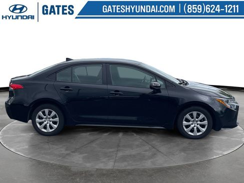 Used 2025 Toyota Corolla LE FWD image 3