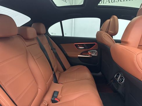 Used 2025 Mercedes-Benz C 300 Sedan image 27