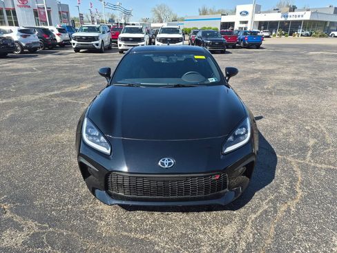 Used 2025 Toyota GR86 w/ Performance Package RWD image 8
