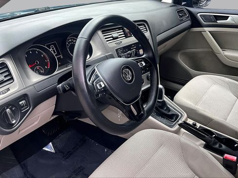 Used 2017 Volkswagen Golf SEL FWD image 18