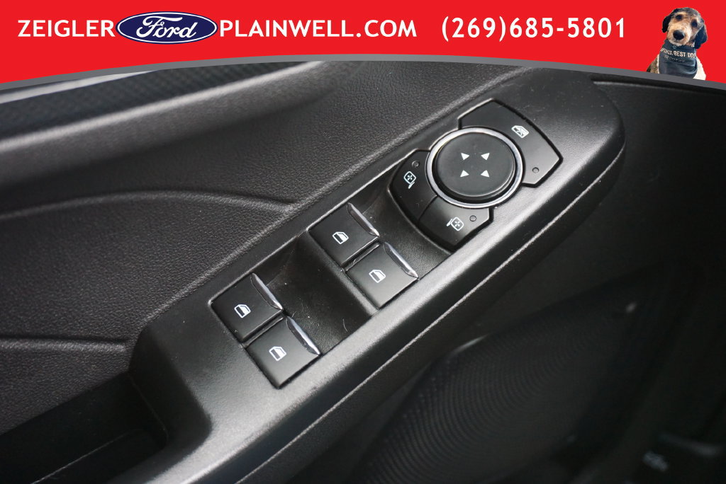 Used 2024 Ford Escape ST-Line w/ Tech Pack #1 AWD/4WD image 31