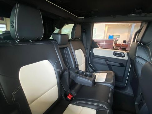 New 2026 Ford Bronco Outer Banks w/ Sasquatch Package image 28