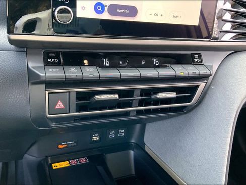 Used 2026 Toyota Camry LE image 31