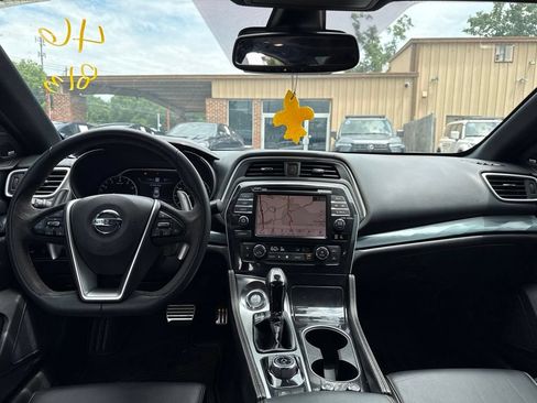 Used 2019 Nissan Maxima SR w/ Premium Package FWD image 8