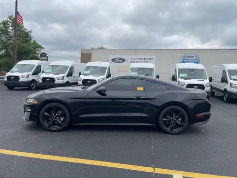 Used 2021 Ford Mustang Coupe RWD image 8