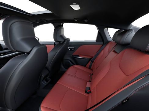 New 2026 Kia K4 GT-Line FWD image 18